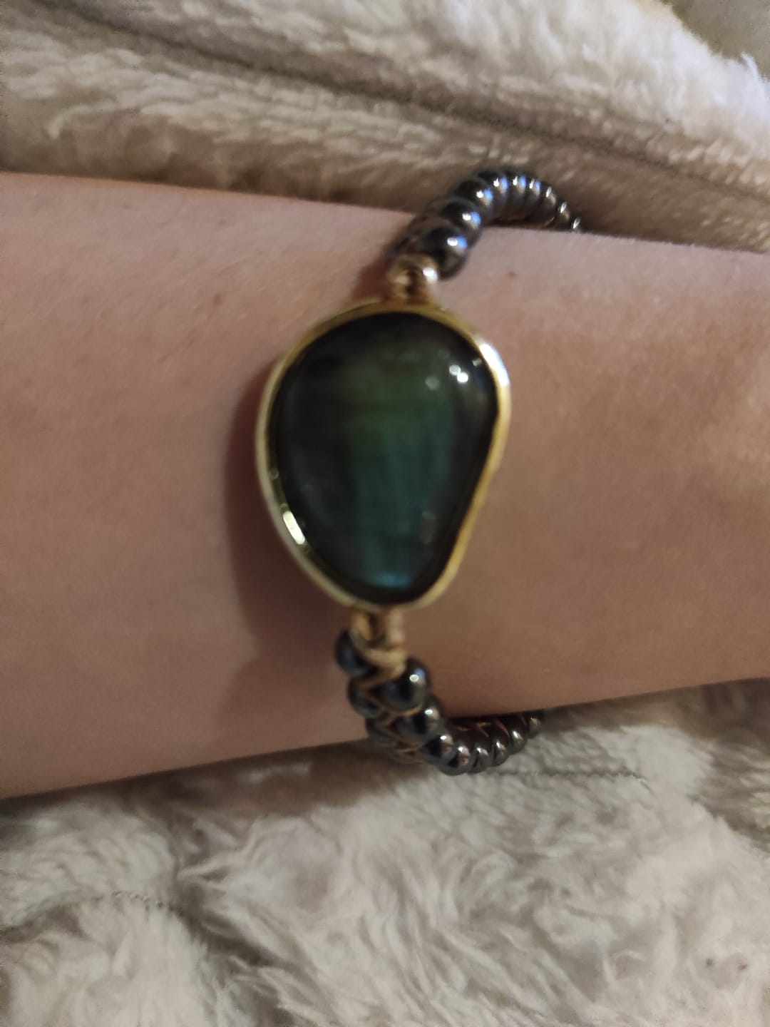 “Celestial Eye” Bracelet in Labradorite and Hematite